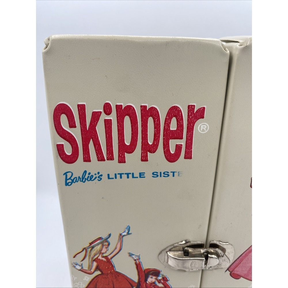 1963 Skipper Doll Case w/ Doll and accessories Mattel Barbie's Little Sister - Picture 2 of 16